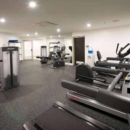 Hotel Pullman Brisbane Airport Exterior foto The gym at the hotel