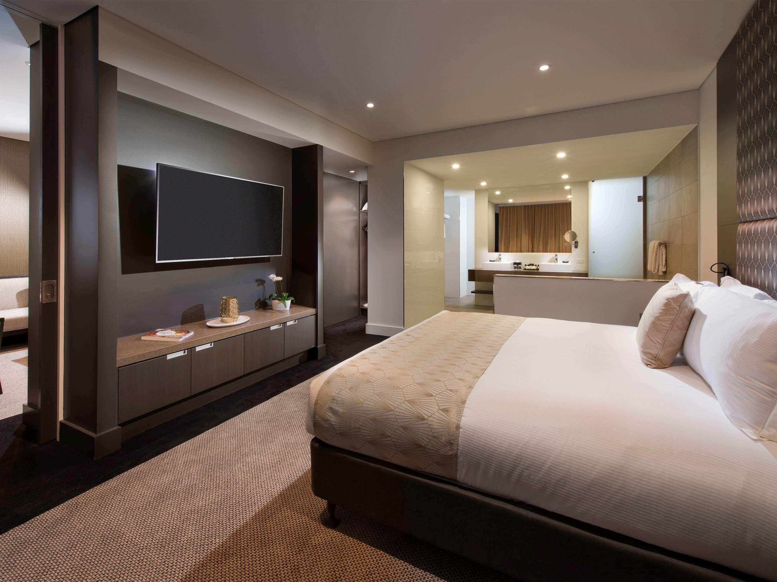Hotel Pullman Brisbane Airport Exterior foto A bedroom at the hotel