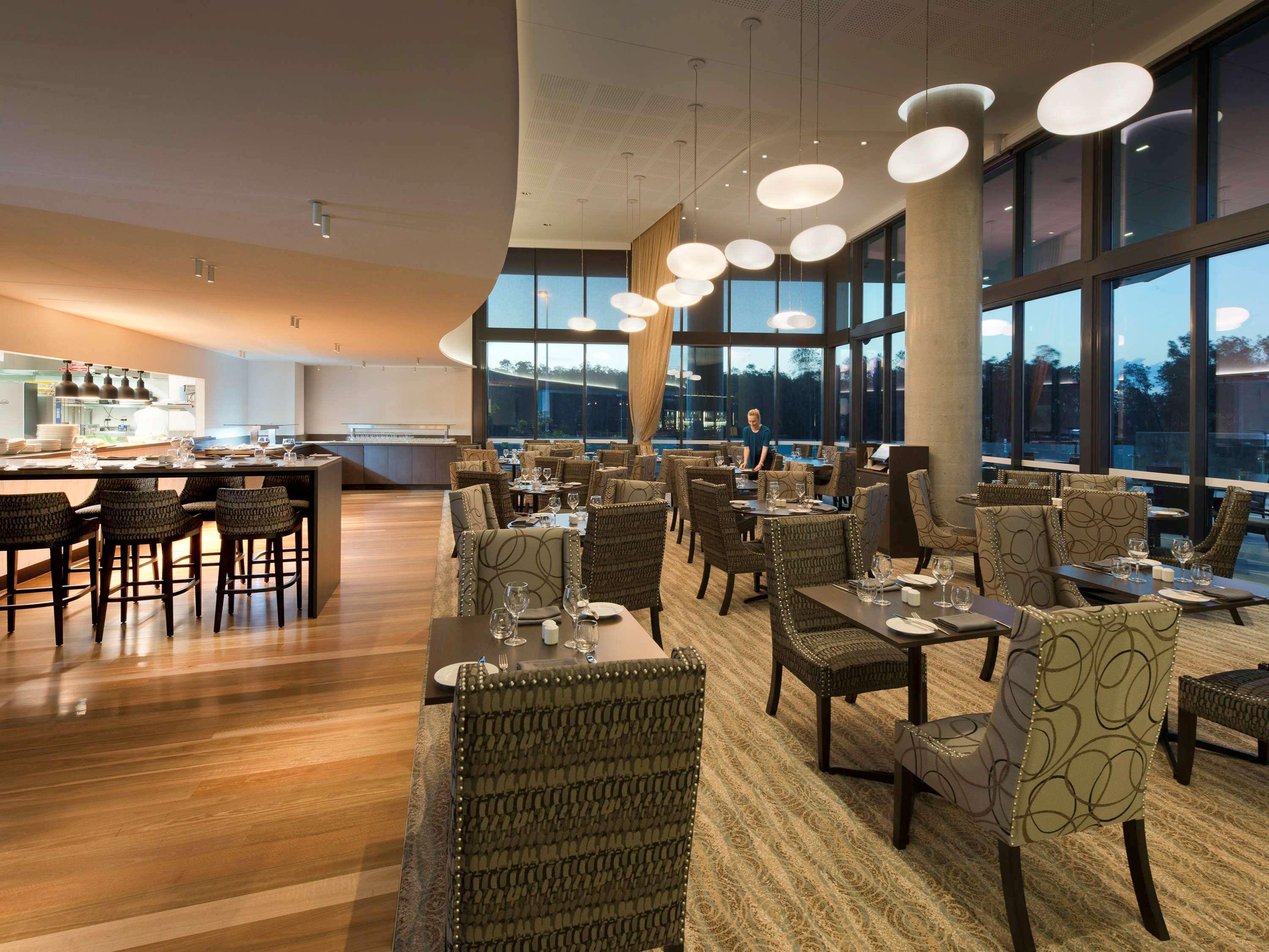 Hotel Pullman Brisbane Airport Exterior foto The River