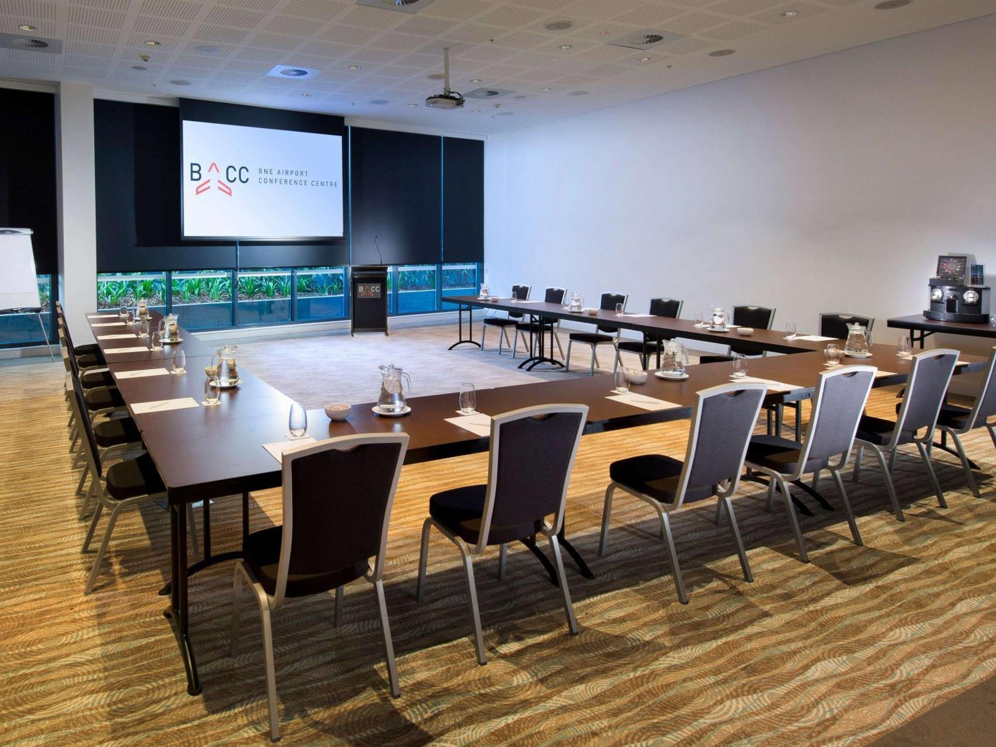 Hotel Pullman Brisbane Airport Exterior foto The BACC meeting room