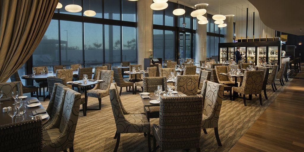 Hotel Pullman Brisbane Airport Exterior foto The interior of the restaurant